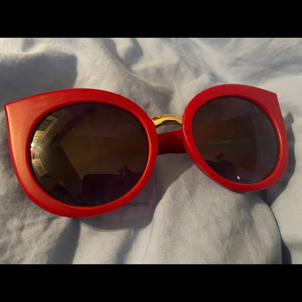 sunglasses - Picture 3 of 3
